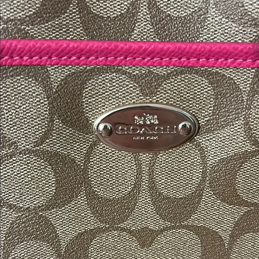 Coach Signature Brown and Pink Crossbody Bag - Picture 2 of 6